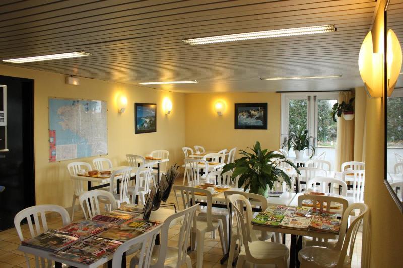 Kyriad Direct Saint Brieuc - Parc Des Expositions Tregueux エクステリア 写真